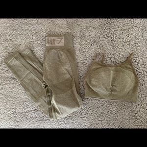 Gymshark Flex Khaki Marl Set size S
